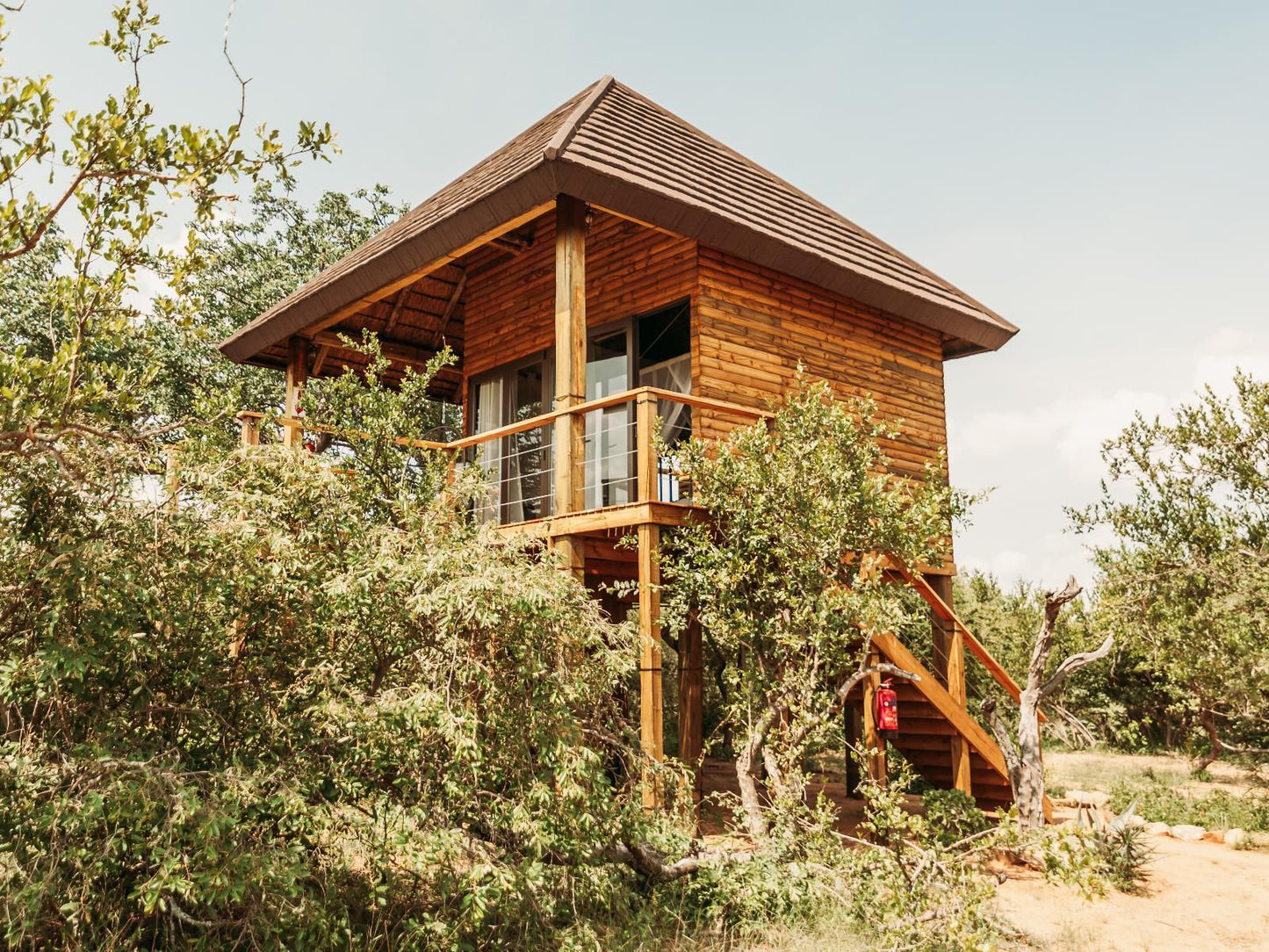 Maroelani Private Nature Reserve, Unit Three: Treehouse Villa, Building, Architecture, Cabin