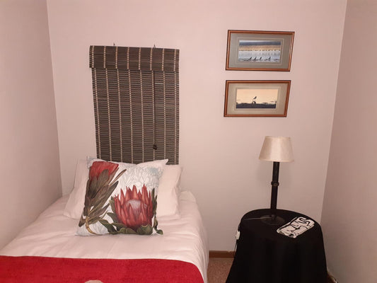 Impala Cottage Room 3 Single @ Marrick Safari