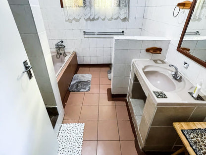 Masasana S Rest Hazyview Mpumalanga South Africa Bathroom