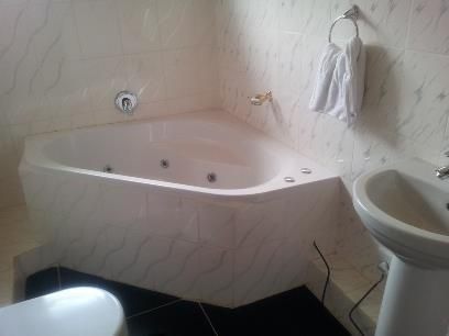 Masiphephe Guest House Richmond Kzn Kwazulu Natal South Africa Unsaturated, Bathroom, Swimming Pool