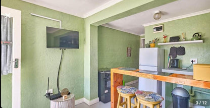 Mattaniah Pet Friendly Accommodation, Tropical Unit 3