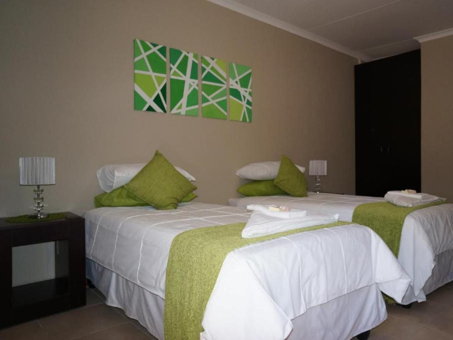 Mc Kala Guest House, Luxury Double Unit