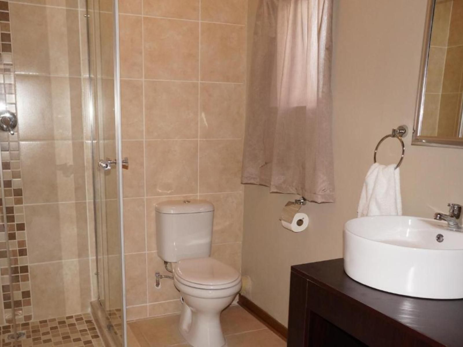 Mc Kala Guest House, Luxury Double Unit, Bathroom