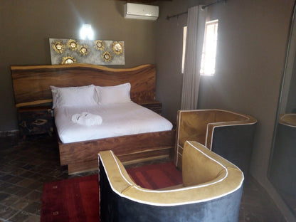 Mela Luxury Game Lodge, Family Unit 1, Bedroom