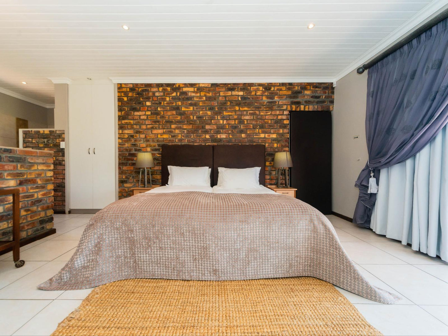 Twin Room - Kamer 1 @ Melkboomsdrift Guest House & Conference Centre