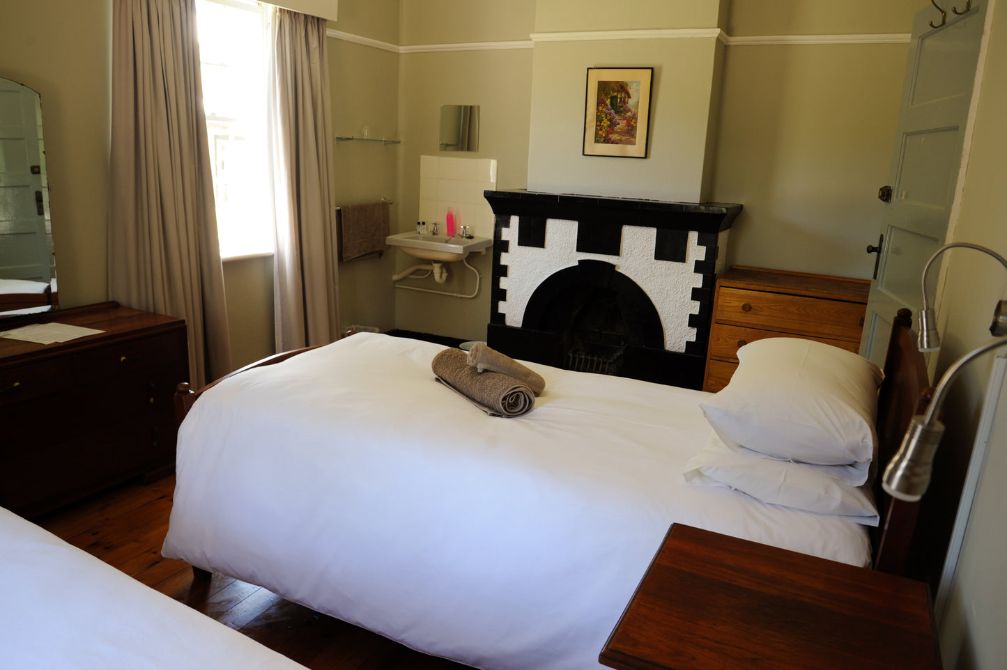 Budget twinbedded room @ Melton Wold Guest Farm