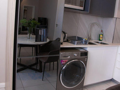 Menlyn Maine Apartments Unit 9 Menlyn Pretoria Tshwane Gauteng South Africa Unsaturated, Kitchen