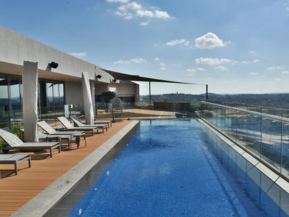 Menlyn Maine Luxury Rentals, Swimming Pool