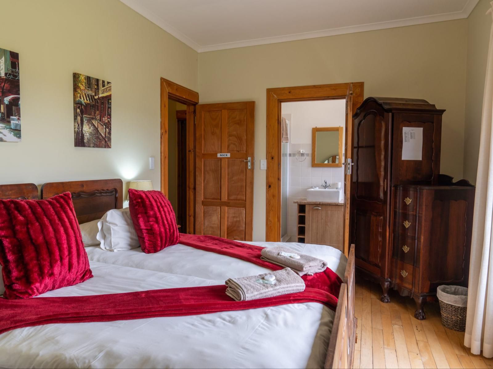 Mentors Country Estate, Triple Room - Single beds, Bedroom