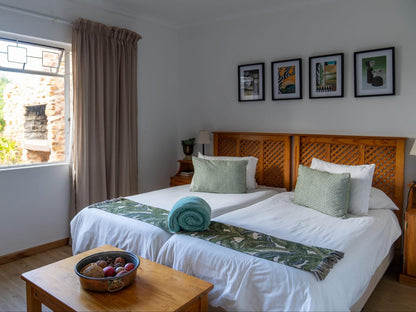 Mentors Country Estate, Triple Room - Single beds, Bedroom