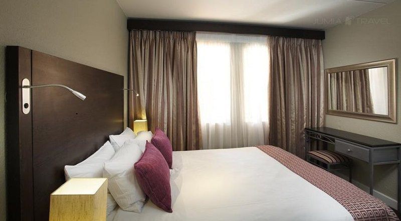 Mercure Suites Bedfordview Bedfordview Johannesburg Gauteng South Africa Bedroom