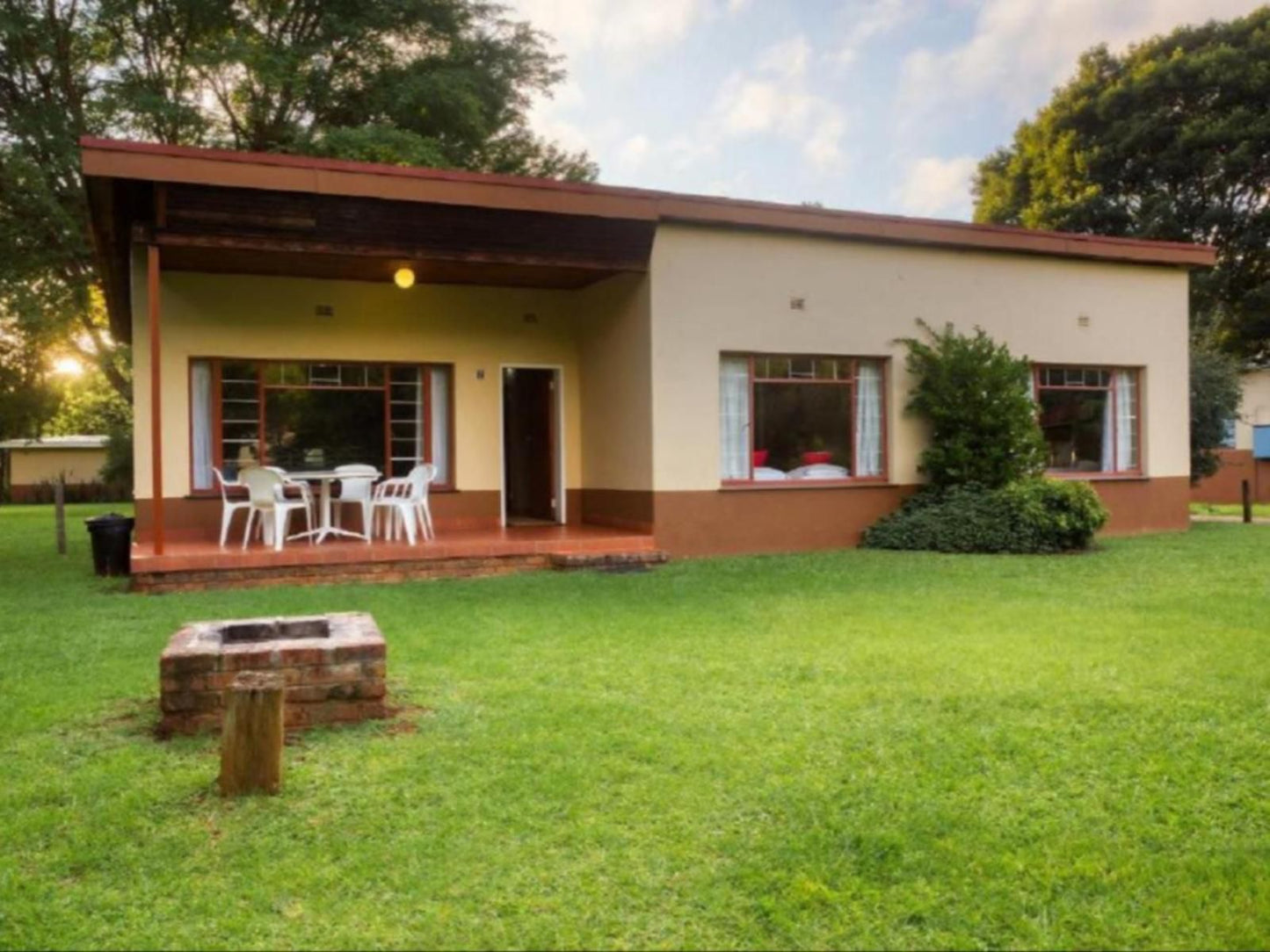 Merry Pebbles Resort Sabie Mpumalanga South Africa House, Building, Architecture