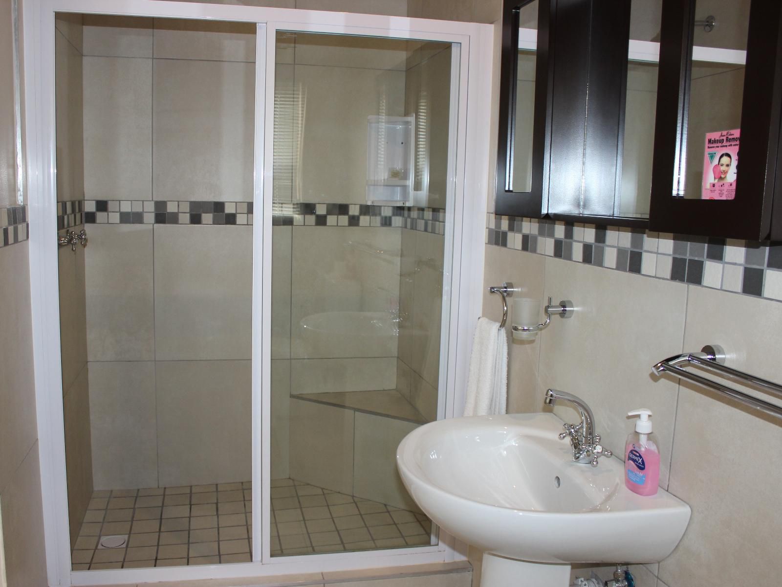 Metime Guest House And Self Catering Hartenbos Western Cape South Africa Unsaturated, Bathroom
