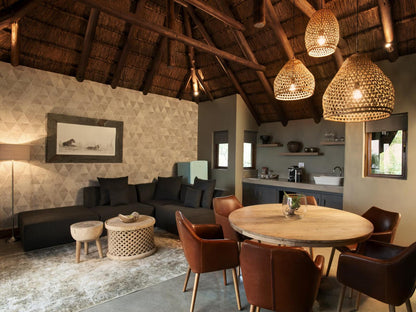 2 Bedroom Family Deluxe Suite @ Mhondoro Game Lodge