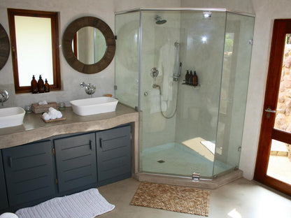 2 Bedroom Family Deluxe Suite @ Mhondoro Game Lodge