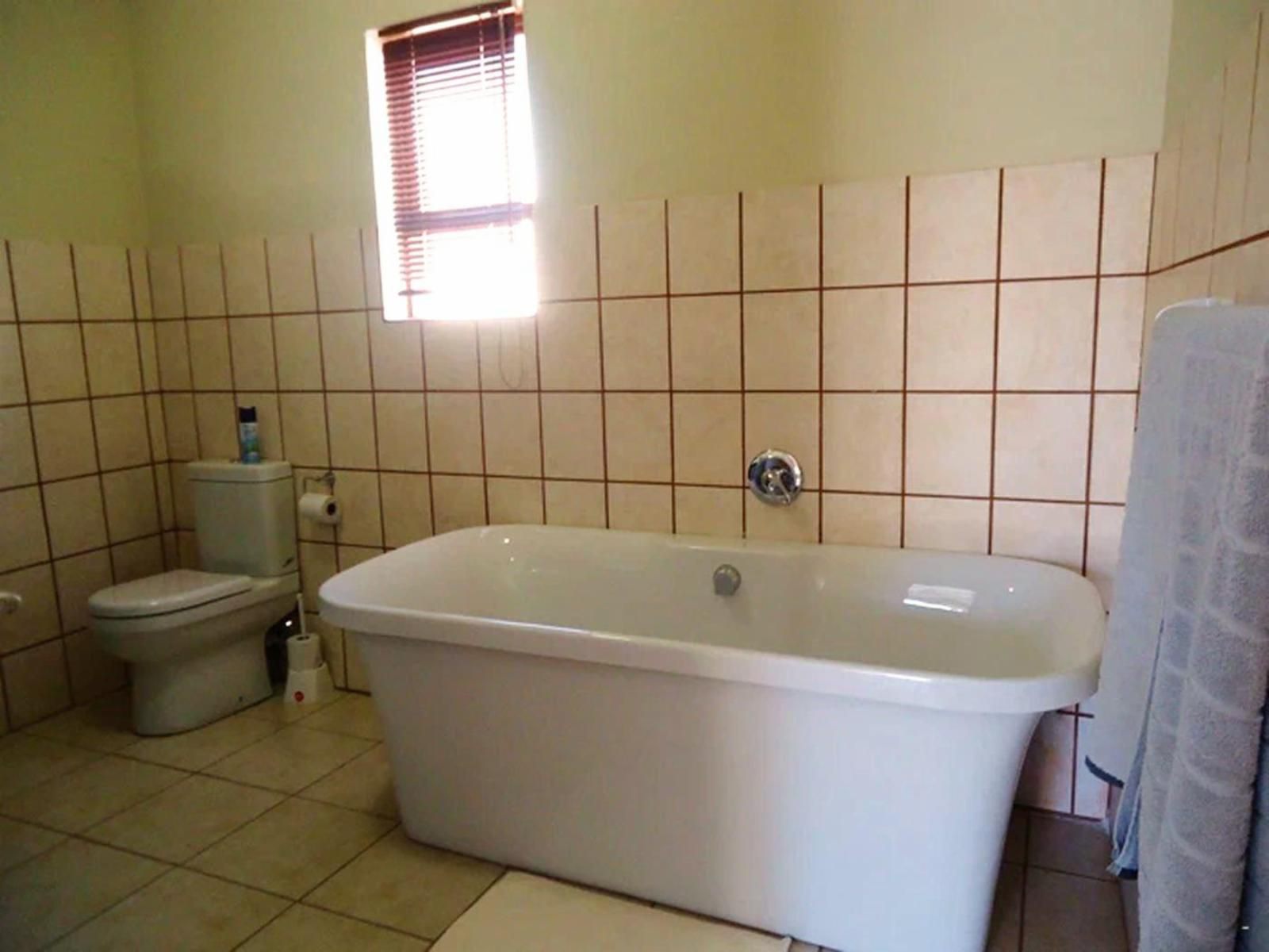 Micarla S Bed And Breakfast Wilgenhof Kroonstad Free State South Africa Bathroom