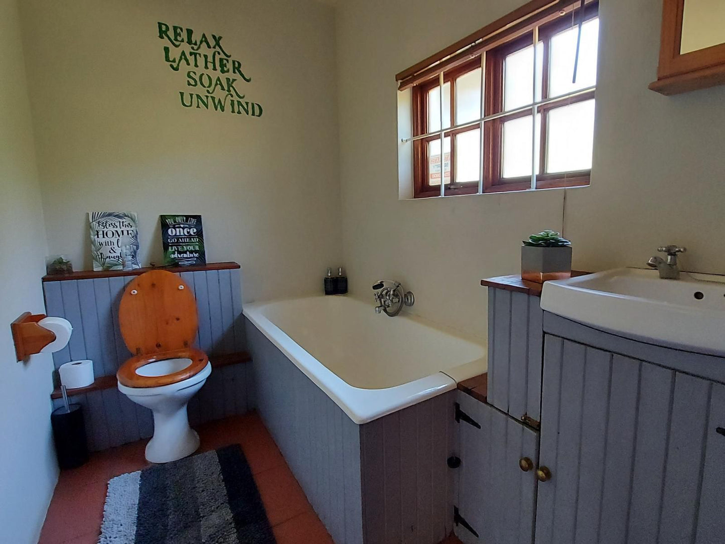 Mickey Finn Dullstroom Mpumalanga South Africa Bathroom