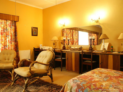 Mieliefontein Karoo Guest Farm, Mieliefontein Double en suite, Sepia Tones