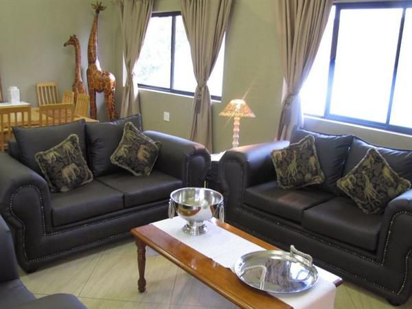 Millstream Inn Skeerpoort Hartbeespoort North West Province South Africa Living Room