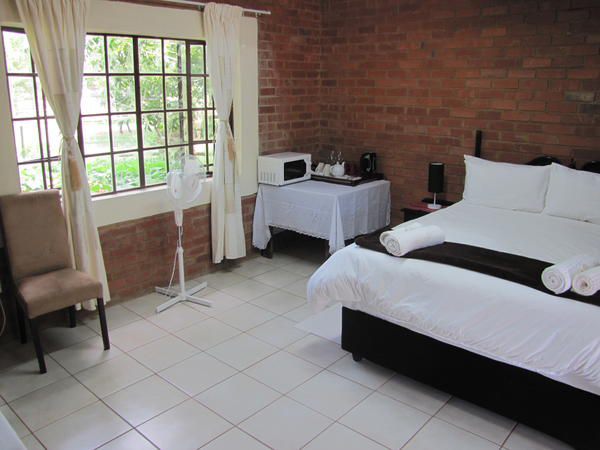 Millstream Inn Skeerpoort Hartbeespoort North West Province South Africa Bedroom