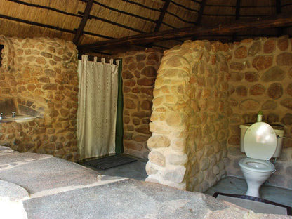 Mkhaya Game Reserve, En-suite family room 2 beds, Bathroom