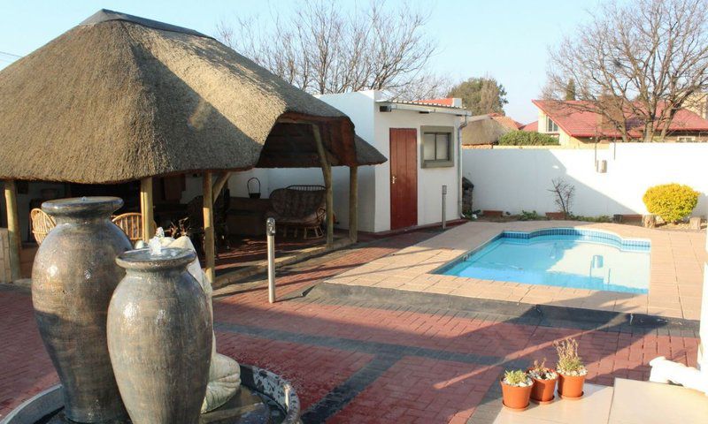 Mkhwani Guest House Southdale Johannesburg Gauteng South Africa House, Building, Architecture, Swimming Pool
