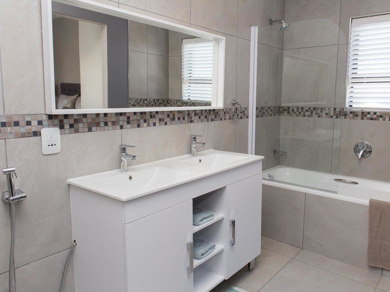 Mlmk Properties Townhouse 17 Burgundy Estate Cape Town Western Cape South Africa Colorless, Bathroom