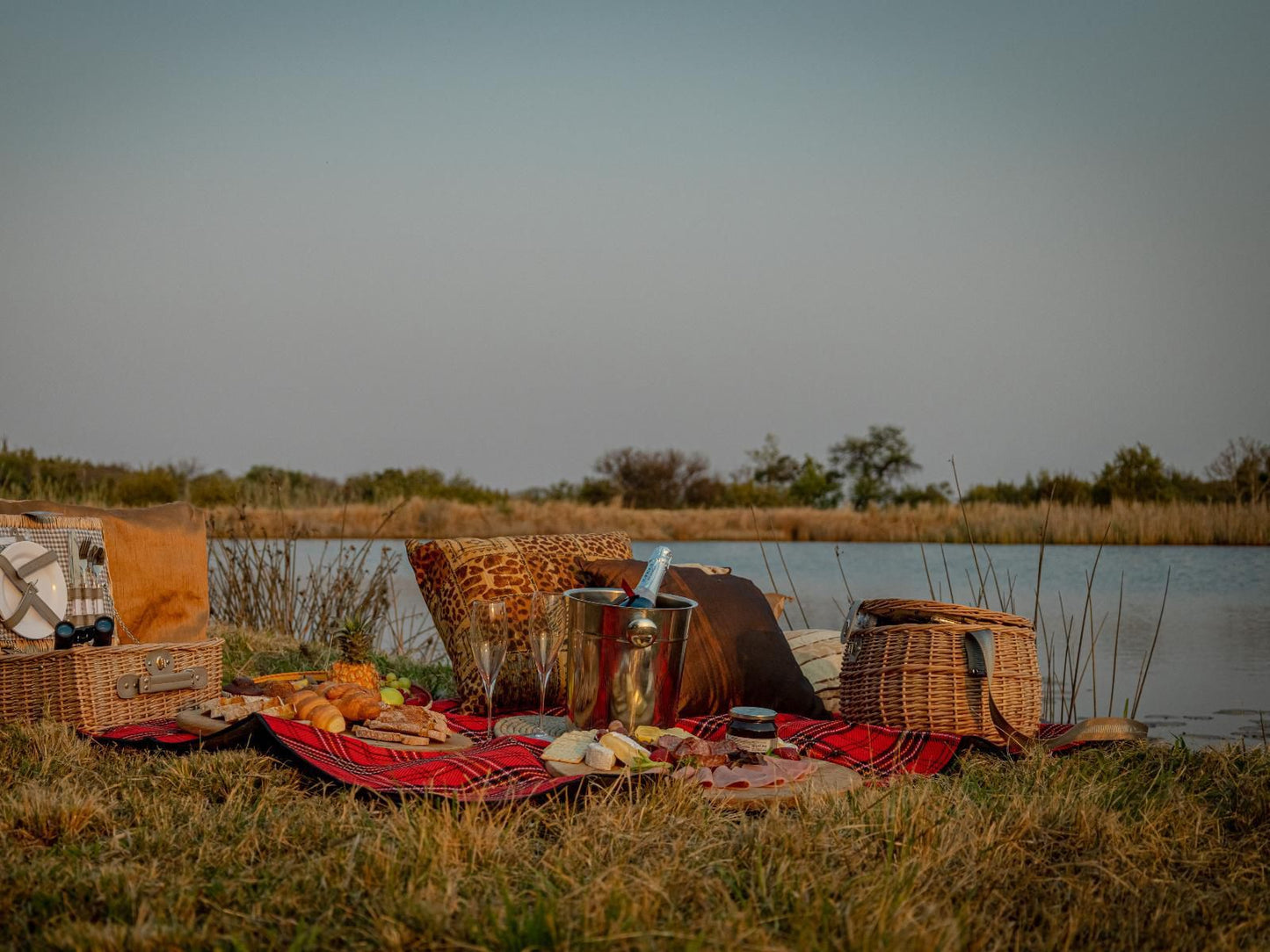 Mmakuba Private Game Lodge