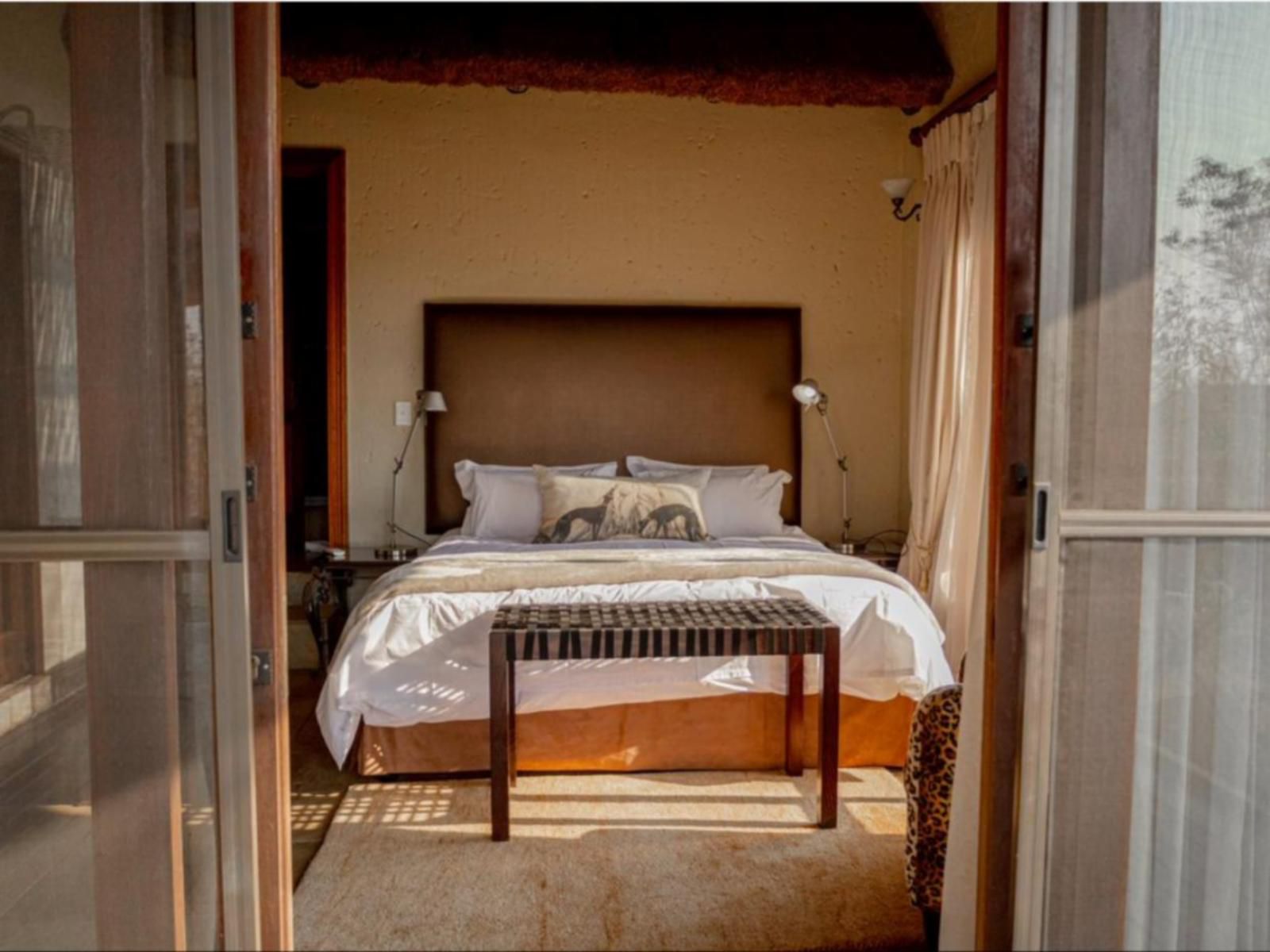 Mmakuba Private Game Lodge, Deluxe Chalet, Bedroom