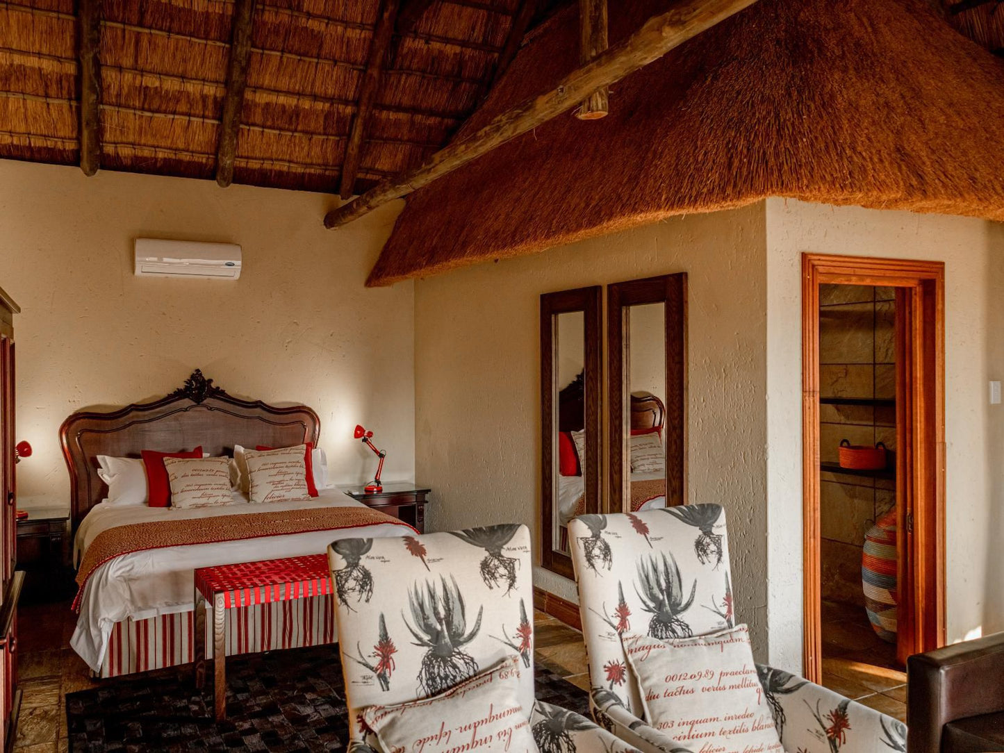 Mmakuba Private Game Lodge, Two Bedroom Villa, Bedroom