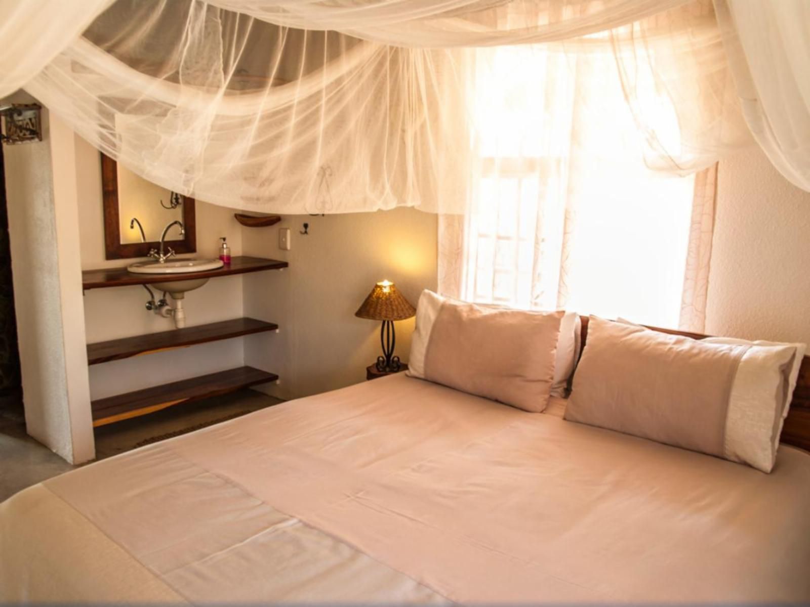 Mobola Island Lodge, Standard Twin Room, Sepia Tones, Bedroom