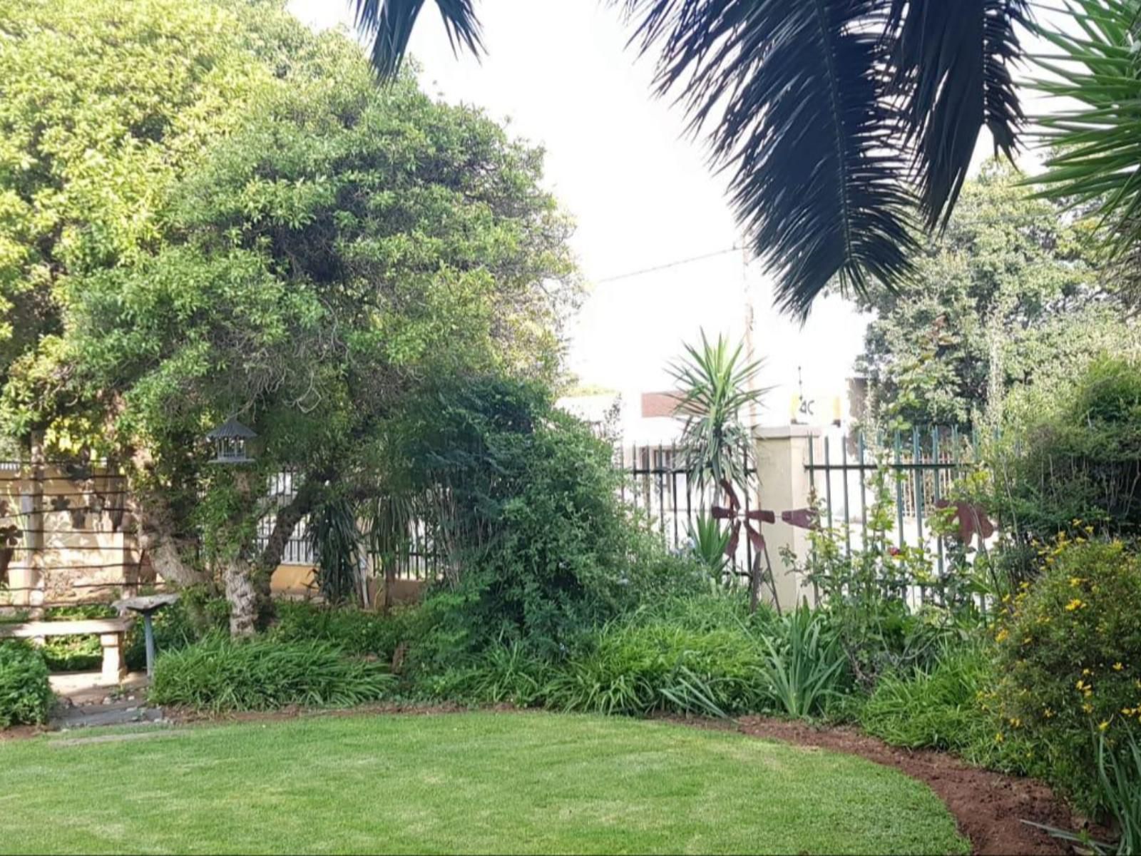 Modern Farm Lichtenburg North West Province South Africa House, Building, Architecture, Palm Tree, Plant, Nature, Wood, Garden