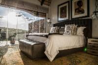 Sedibeng Deluxe Suite @ Moledi Gorge