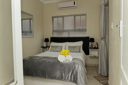 Monsieur Devan Guest Accommodation Klerksdorp North West Province South Africa Unsaturated, Bedroom