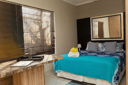 Monsieur Devan Guest Accommodation Klerksdorp North West Province South Africa Bedroom