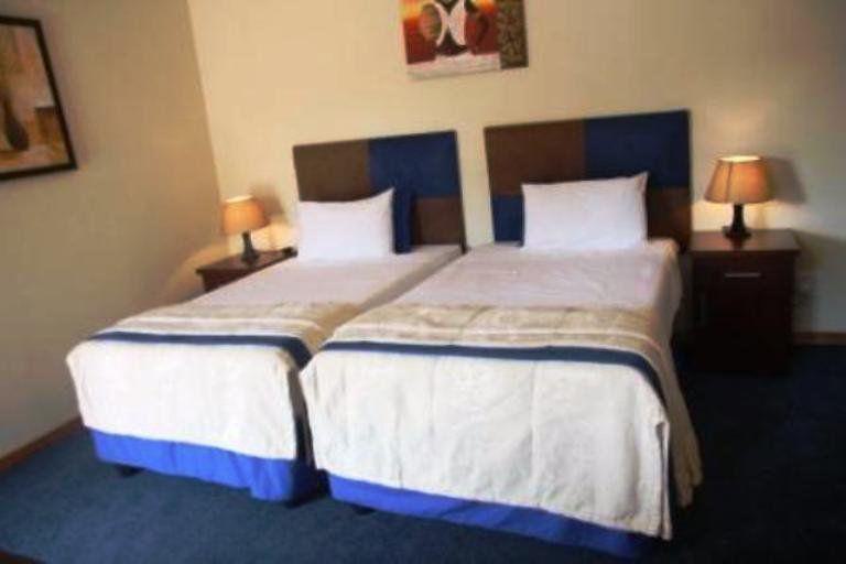 Bedroom, Monsoon Guest Lodge, Kempton Park, Johannesburg