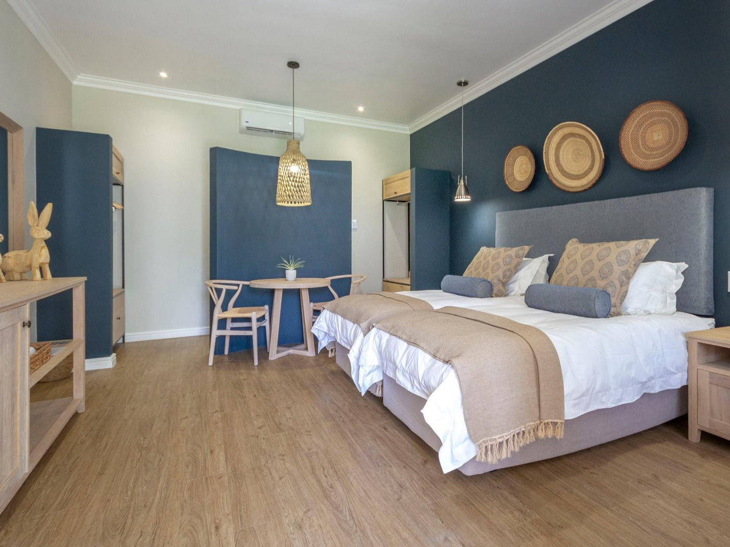 Luxury Twin Rooms - Modern @ Monte Vista Boutique Hotel