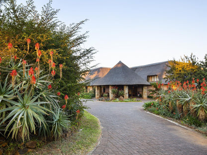 Montusi Mountain Lodge Bergville Kwazulu Natal South Africa House, Building, Architecture, Garden, Nature, Plant