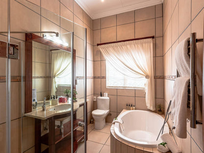Mooiplaas Guest House Oudtshoorn Western Cape South Africa Bathroom