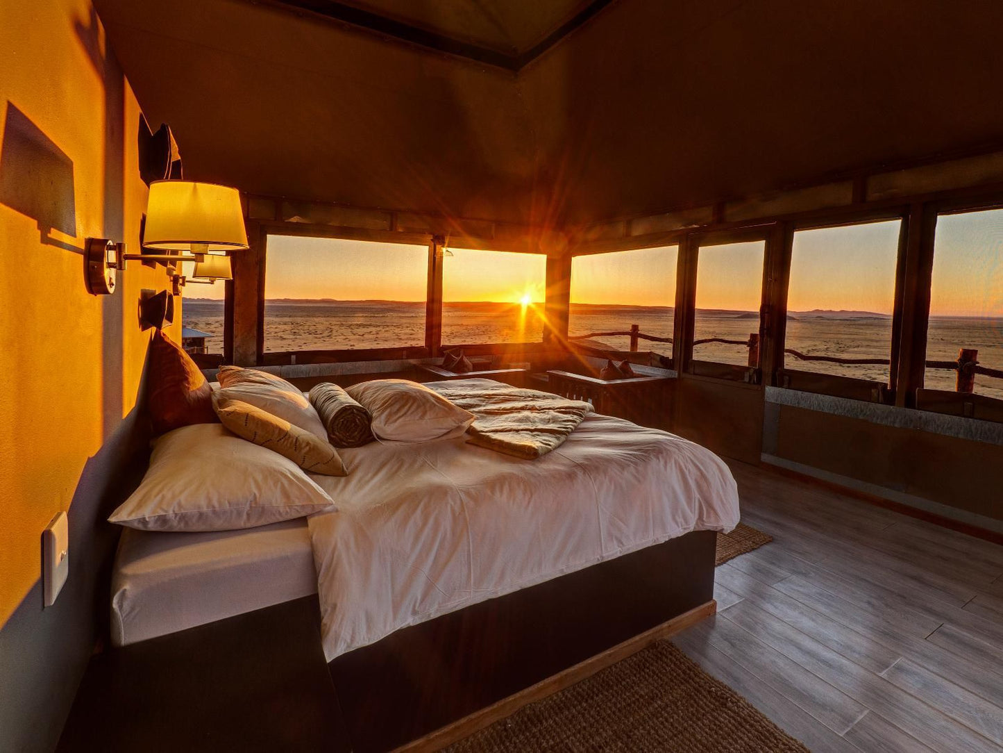 Moon Mountain Lodge, Luxury Room, Bedroom, Sunset, Nature, Sky