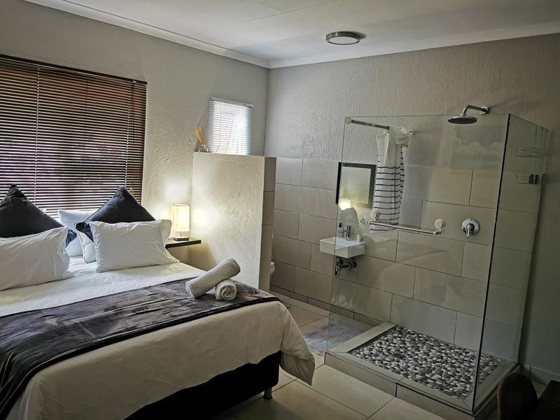 Moonview Accommodation Northcliff Johannesburg Gauteng South Africa Unsaturated