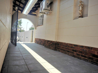 Moonview Accommodation Northcliff Johannesburg Gauteng South Africa Unsaturated, Brick Texture, Texture