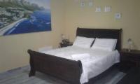 Room 9 - Self-catering @ Morning, Noon & Night Guest House