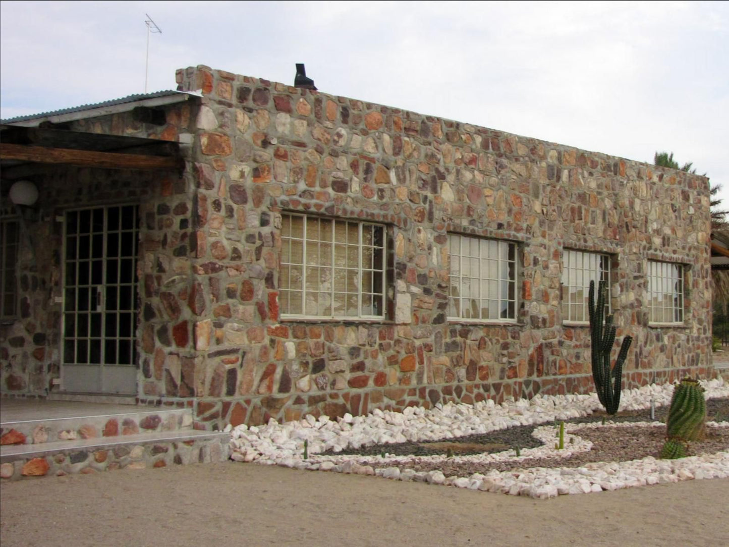 Mount Canyon Guest Farm, Building, Architecture