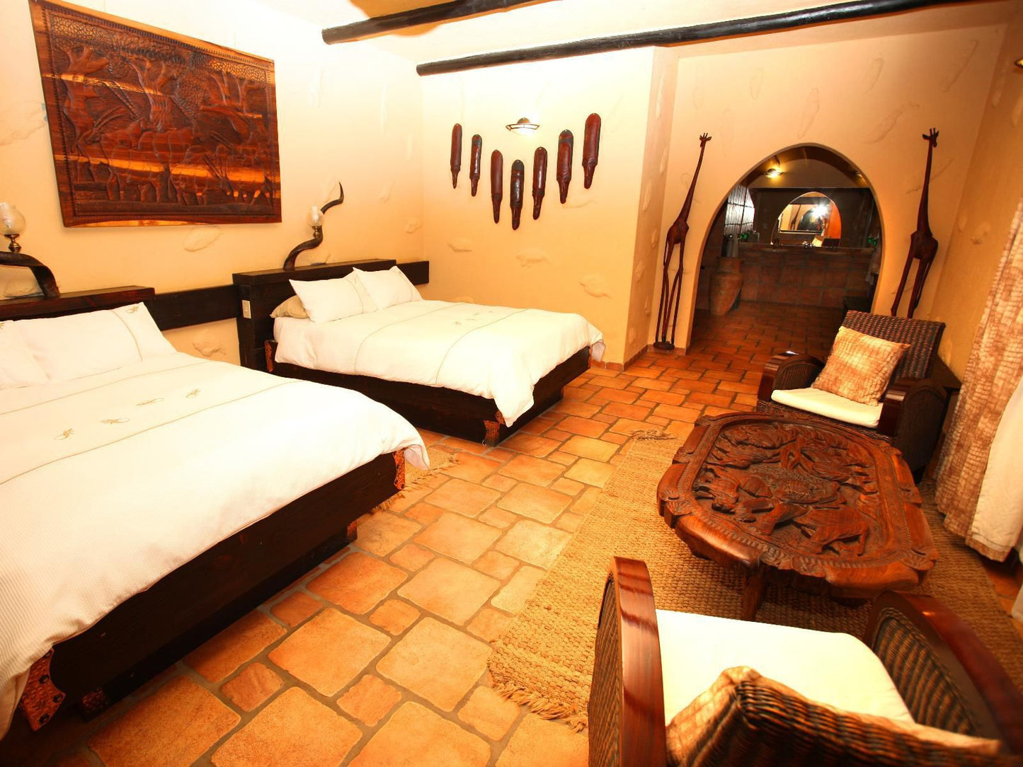 Mount Etjo Safari Lodge, King Room, Colorful