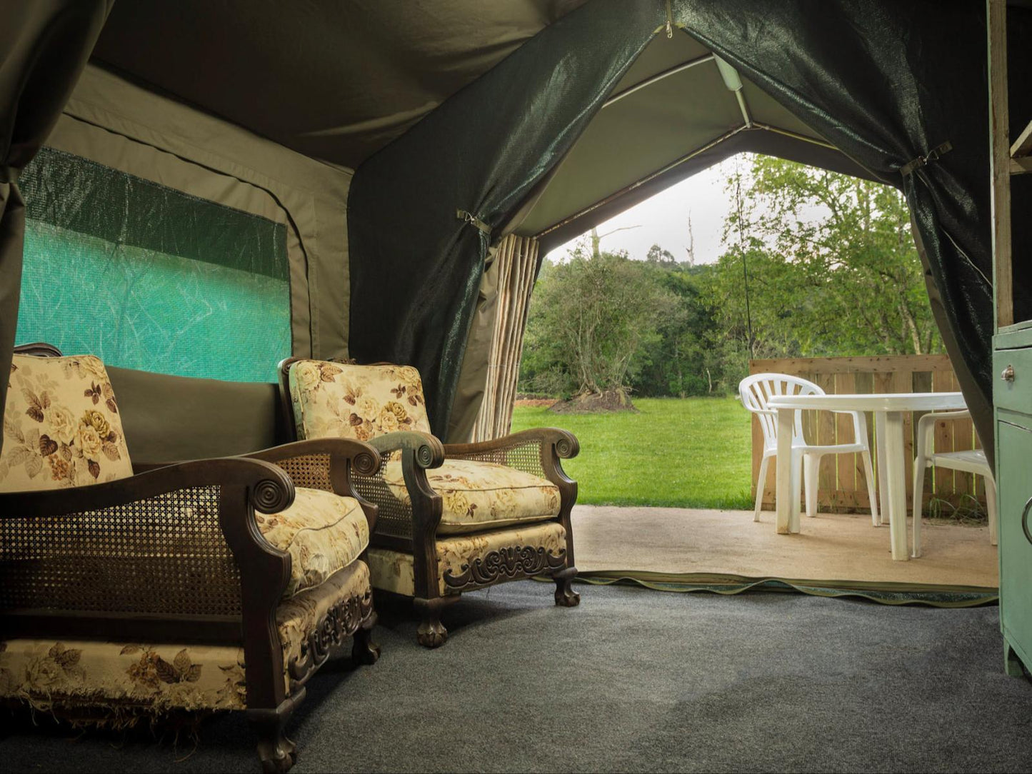 Bushbuck Safari Tent @ Mount Park Guest Farm