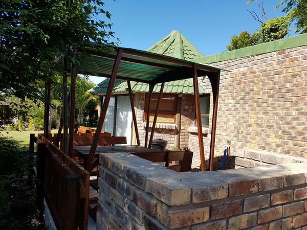 Mountain Breeze Log Cabins Tsitsikamma Eastern Cape South Africa Brick Texture, Texture