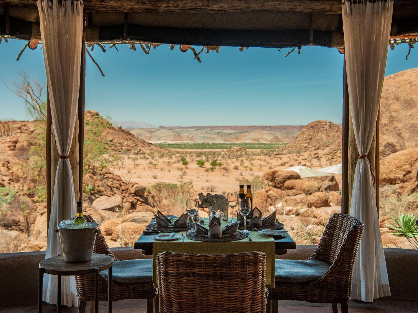 Mowani Mountain Camp, Desert, Nature, Sand, Framing