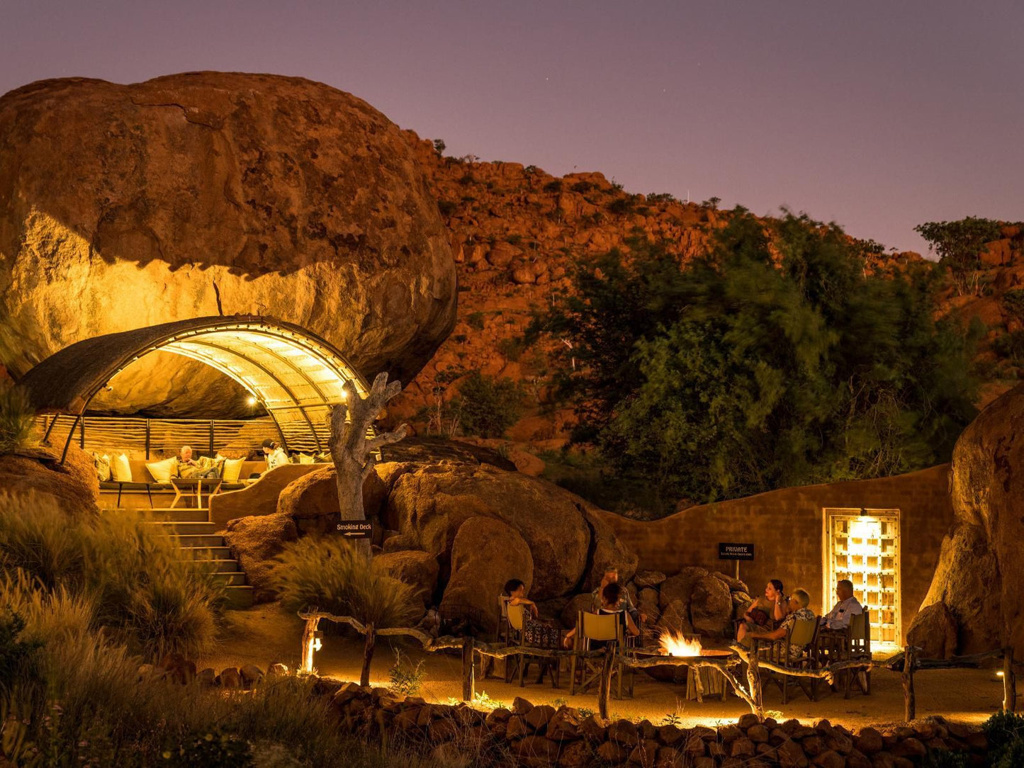 Mowani Mountain Camp, Colorful