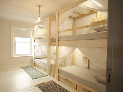 Moy Guesthouse & Backpackers, Luxury Bunk Room 7 (Female only), Sepia Tones, Bedroom